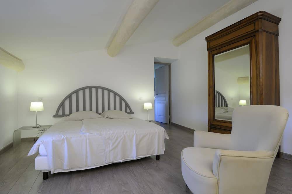 Mas La Romance, calidad, piscina privada vallada, Valle de Cèze, Provenza in Bagnols-sur-Cèze, Region de Nimes