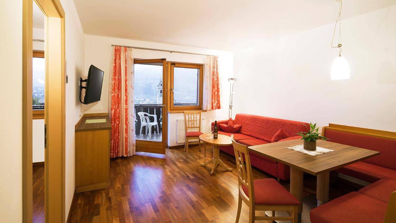 Apartment with Balcony in Marling, Massif de l'Ortles