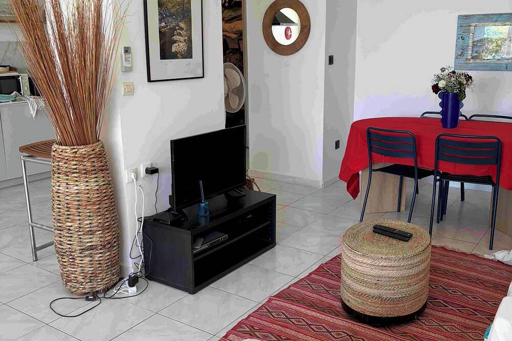 Family House walking distance to the sandy beach of Sant’ Ambroggio, Lumio in Sant Ambroggio, Lumio