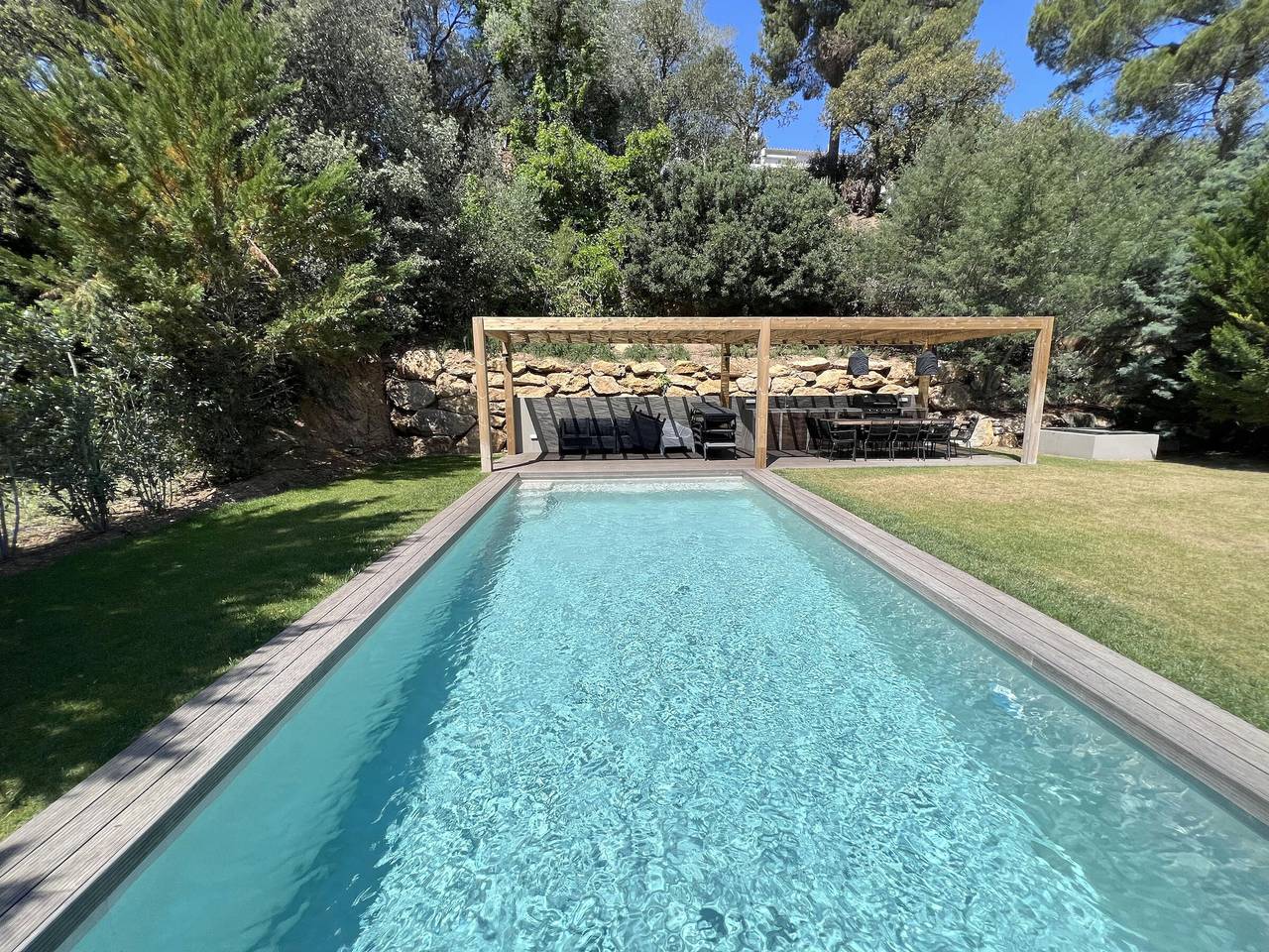 Neu renoviertes Haus mit privatem Pool, Garten und Terrassen, 700 m vom Strand entfernt in Sa Riera, Begur