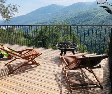 Cottage pour 5 personnes, avec jardin et jacuzzi à Gilette