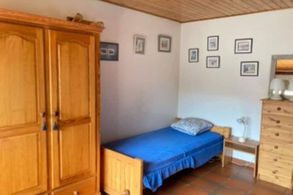 Villa \"Océane\" sur terrain 1000 m2 (maximun 8 personnes) in Le Verdon-sur-Mer, Parc naturel régional du Médoc