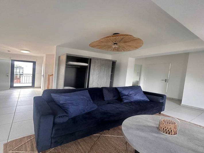 Gîte pour 8 personnes à Suresnes