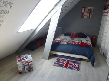 Chambre d’hôte pour 3 personnes, avec vue ainsi que jardin et terrasse à Guécélard