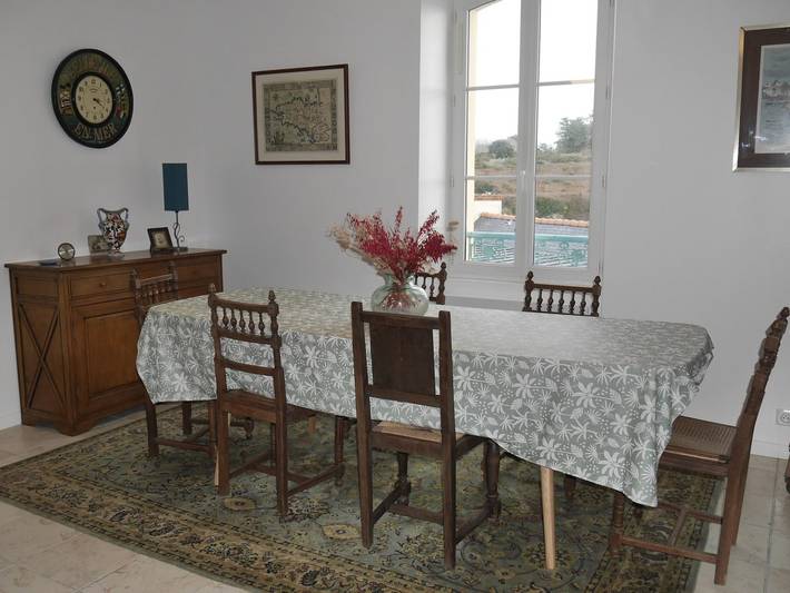 Location de vacances pour 10 personnes, avec terrasse ainsi que vue et jardin dans Plage De Port De Deuborh Sauzon - 2