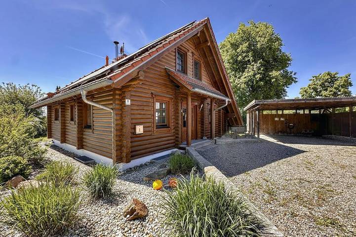 Ferienhaus für 6 Personen, mit Terrasse und Sauna sowie Garten
