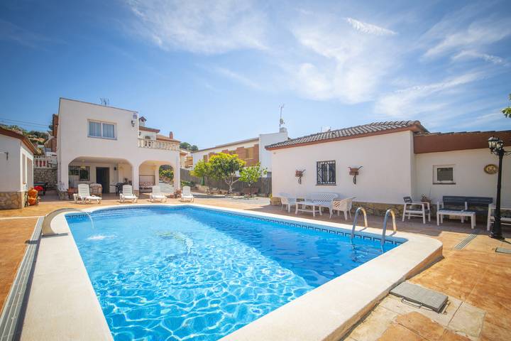 Maison de vacances pour 10 personnes, avec Balcon ainsi que Terrasse et Jardin à Calafell