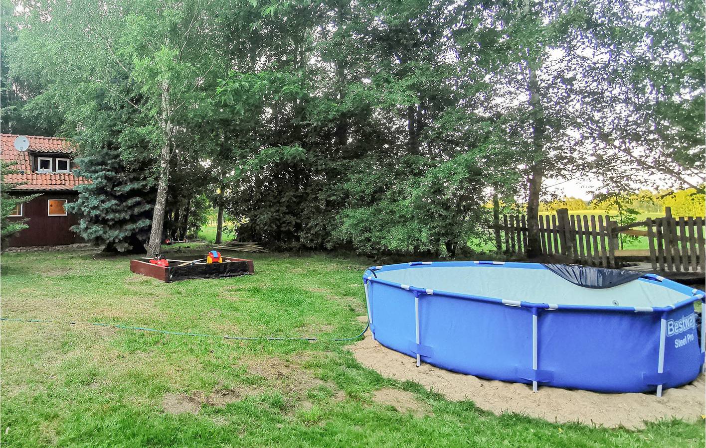 Casa de vacaciones para 5 personas con jardín in Voivodato de Varmia y Masuria