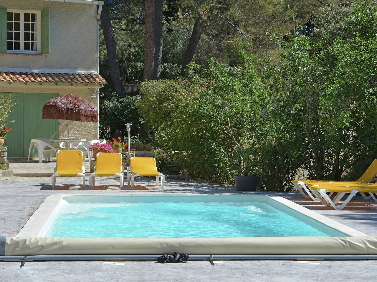 Manoir à Beaucaire avec Piscine in Beaucaire, Région de Nîmes