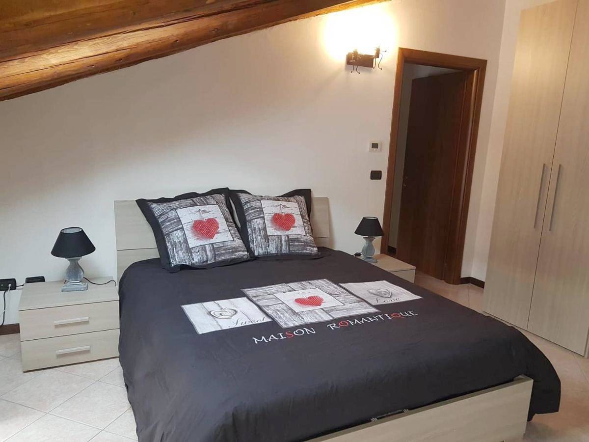 Appartement entier, Rouge et Noir in Saint-Vincent, Comune di Saint-Vincent