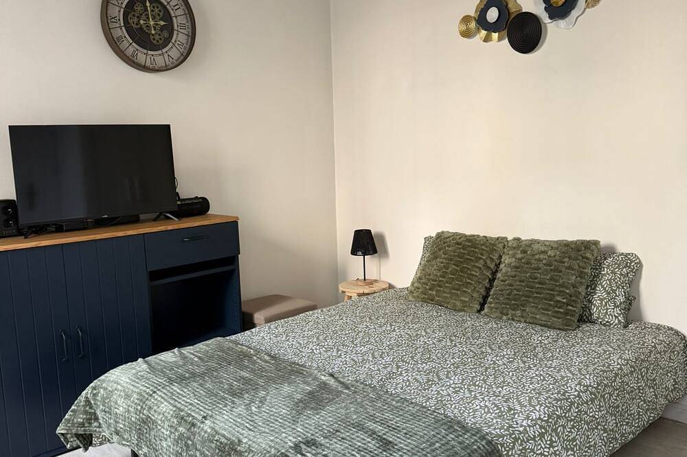 Ganze Wohnung, Near Cathedral - Wifi - Netflix - Parking in Évreux, Évreux und Umgebung