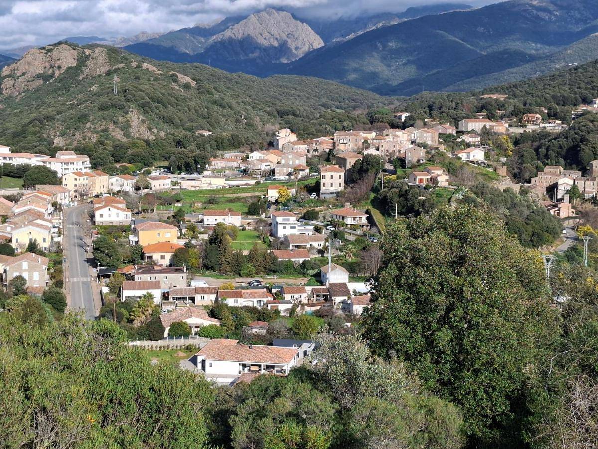 Appartement entier, Standard Apartment in Cauro, Région d'Ajaccio