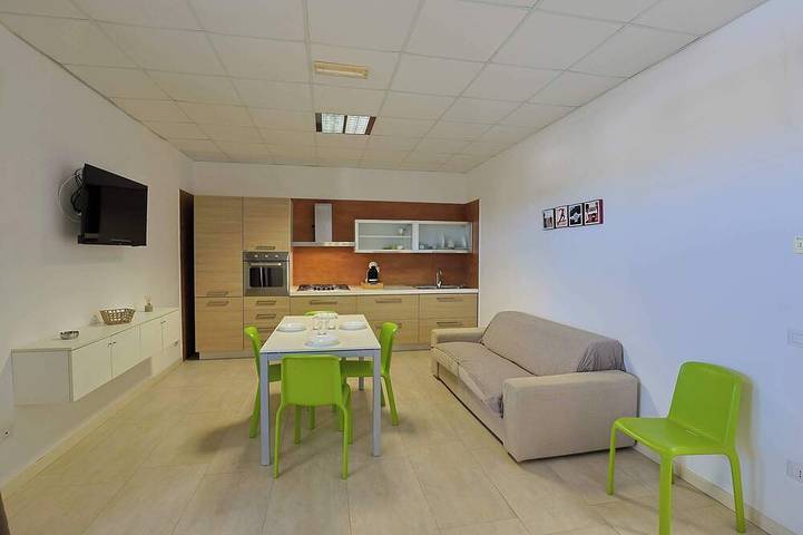 Ferienhaus für 6 Personen, mit Balkon und Pool in Torre Colimena