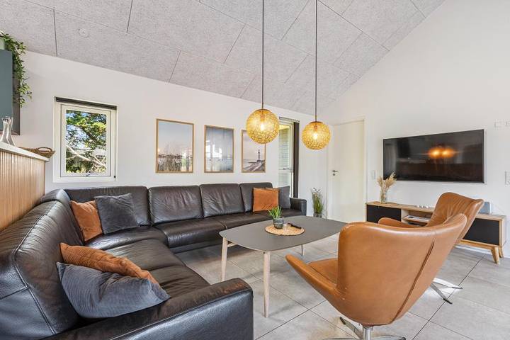 Activity holiday home in Blåvand with pool table, swimming pool and outdoor hot tub in Blavand, Varde Region
