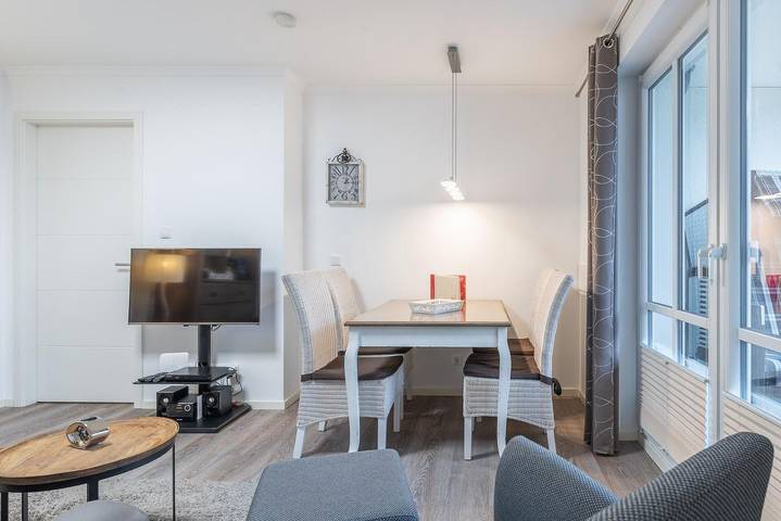 Ganze Wohnung, Haus Pamir We 12 "Lütt Kajüt" mit Terrasse und Gartenblick in Nienhagen in Nienhagen, Rostock und Umgebung