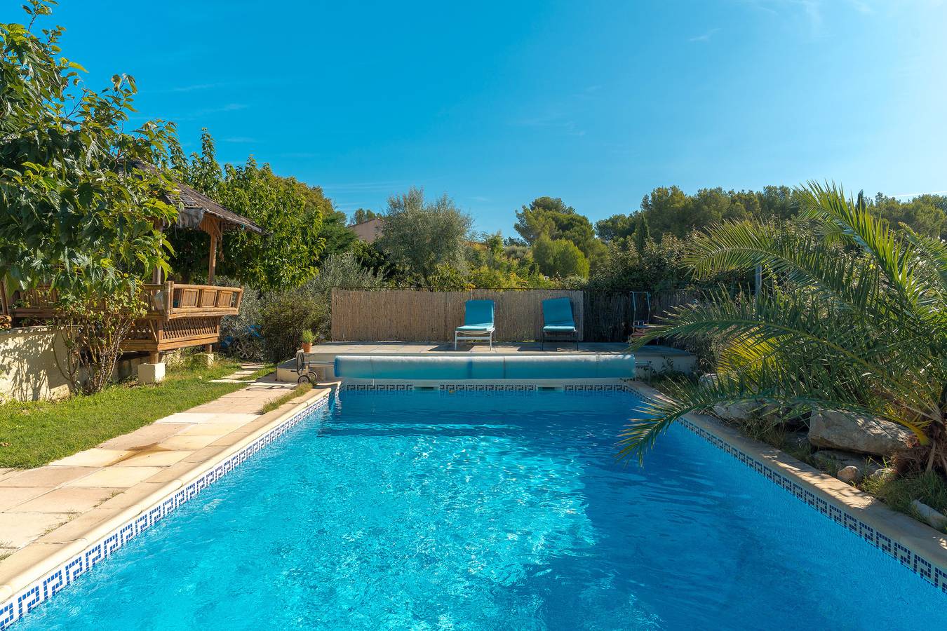 Ganzes Studio, Studio „Dolce Vita 2“ mit Gemeinschaftspool, privater Terrasse und Klimaanlage in Lambesc, Aix-en-Provence und Umgebung