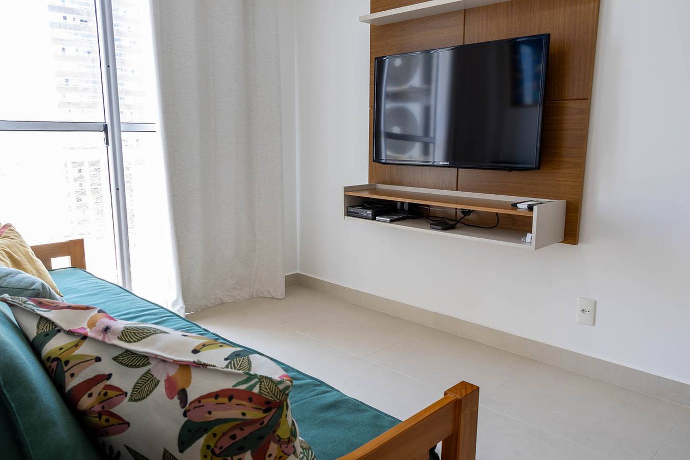 Ganze Wohnung, Ferienwohnung für 6 Personen mit Pool in Praia Grande, Baixada Santista