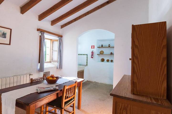 Entire apartment, Authentic apartment in Sineu, Majorca Center