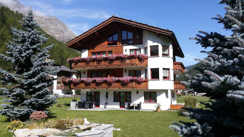 Ferienwohnung für 2 Personen, mit Balkon und Garten in Saas-Grund