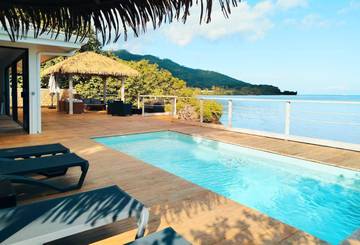 Villa pour 9 personnes, avec vue ainsi que jardin et piscine dans Mo'orea