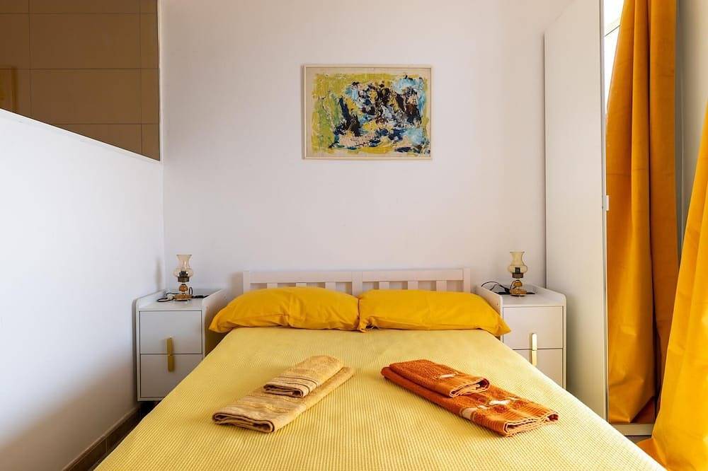 Appartamento intero, Villasalentu.it, Lu Sule con enorme terrazza affacciata al mare, cielo, terra. in Pulsano, Golfo di Taranto