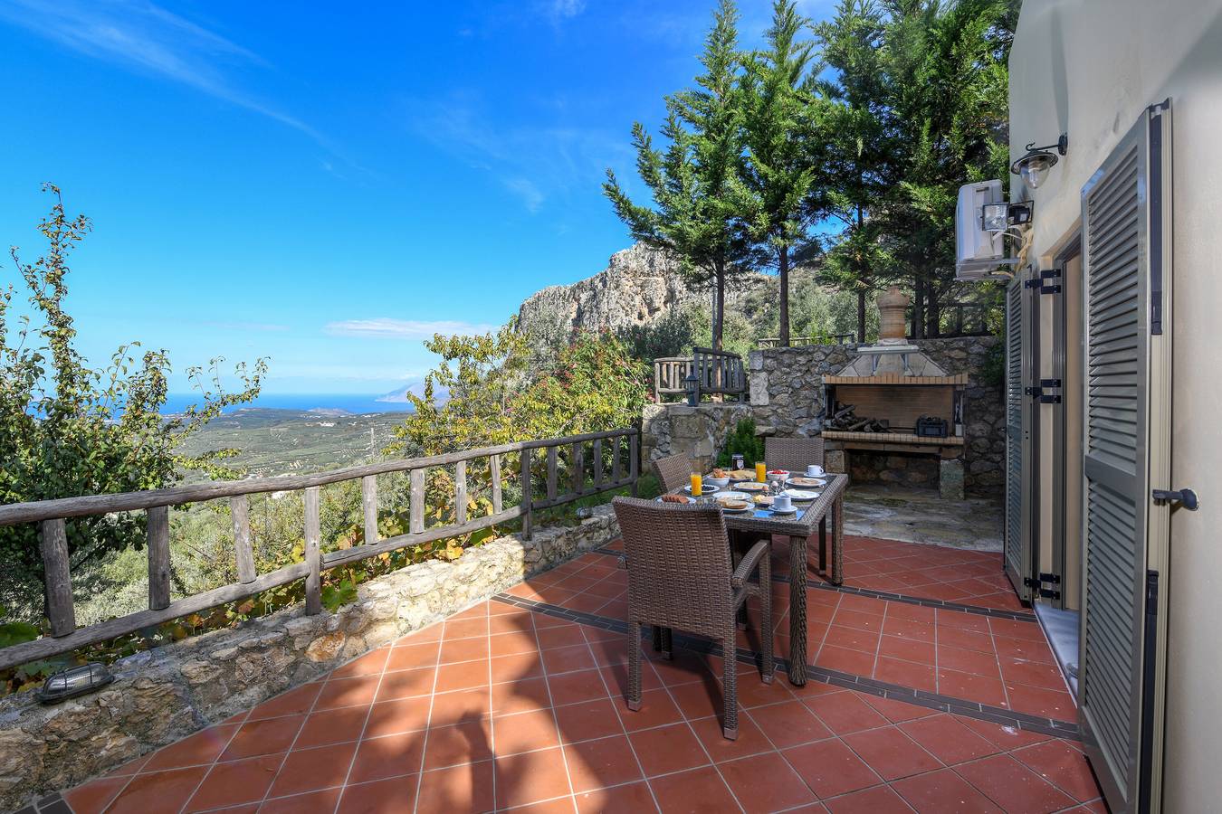 Country House 'Malathiros 5' with Sea View, Wi-Fi and Air Conditioning in Chania region