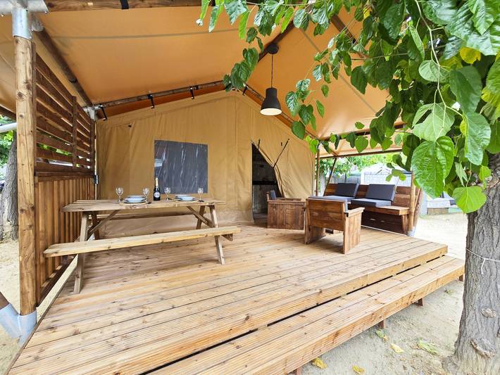 Bungalow für 4 Personen, mit Terrasse und Pool in Costa Barcelona
