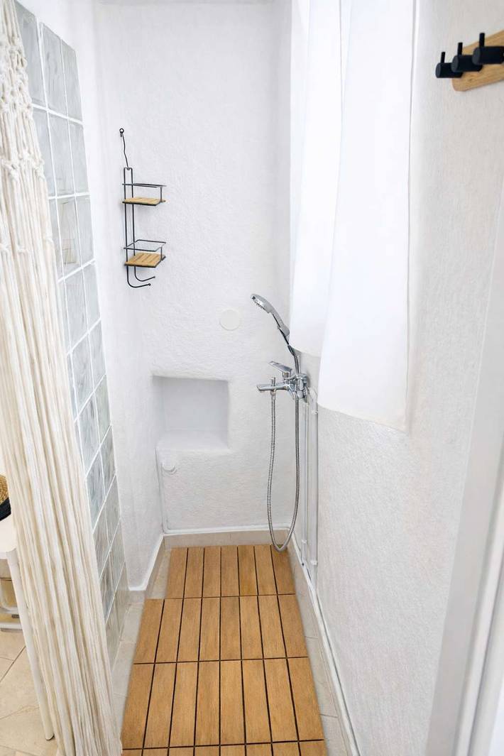 Appartement entier, Appartement de vacances pour 3 personnes avec jardin in Paros