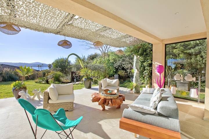 Villa pour 8 personnes, avec piscine ainsi que vue sur l’océan et terrasse à Grimaud - 3