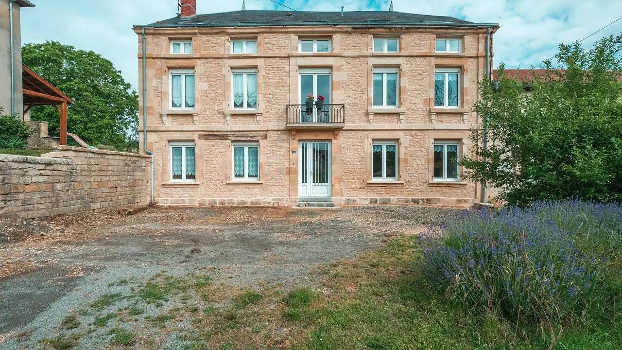 Maison de vacances pour 5 personnes avec terrasse in Nouart, Ardennes