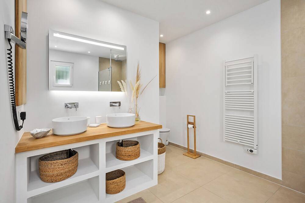 Villa La Genestière - family oasis and golfer's dream with infinity pool in Seillans, Region de Draguignan