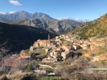 Gîte pour 2 personnes, avec vue à Omessa