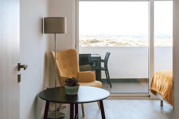 Apartamento de férias para 4 pessoas, com vista e jardim em Baleal