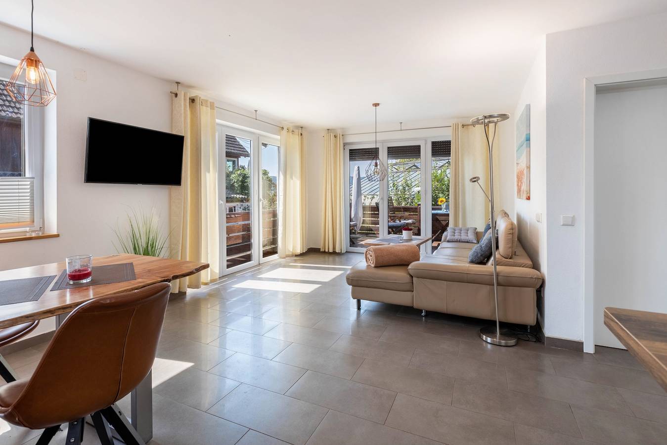 Entire apartment, Apartment 'Helena' with Balcony and Wi-Fi in Öhningen, Untersee