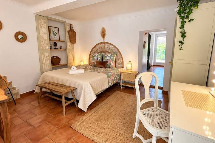 Apartamento entero, Le Figuier de Saint-Cé - Small garden - Terrace - View in Saint-Cézaire-sur-Siagne, Costa mediterránea (Francia)