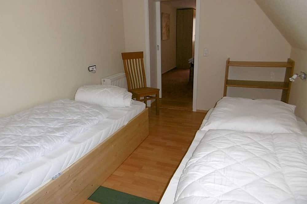 Ganze Wohnung, Rügen Fewo 108/2 - Ferienhaus 2 in Halbinsel Zudar, Garz/Rügen