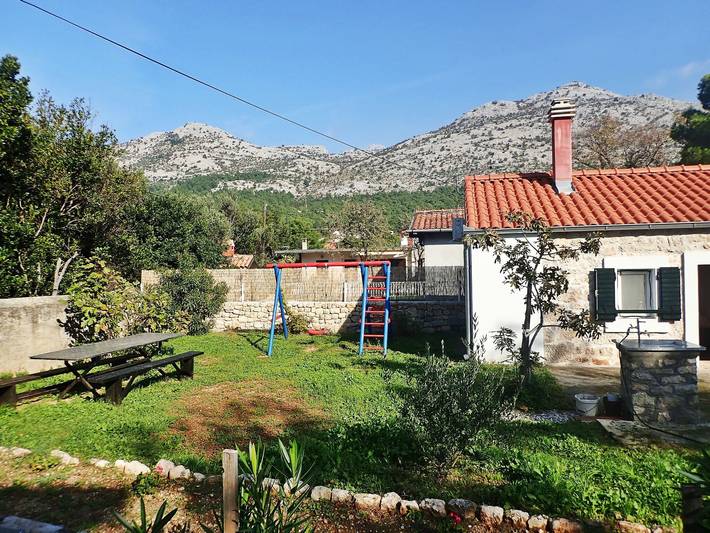 Ferienhaus für 4 Personen, mit Garten, mit Haustier in Starigrad Paklenica