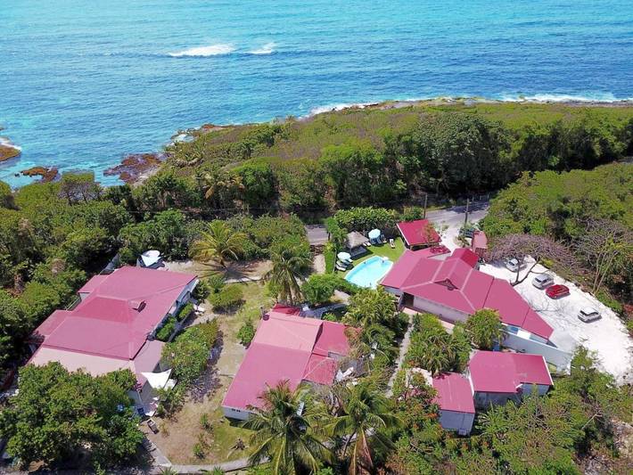 Hôtel pour 3 personnes, avec piscine ainsi que vue et jardin, animaux acceptés - 1