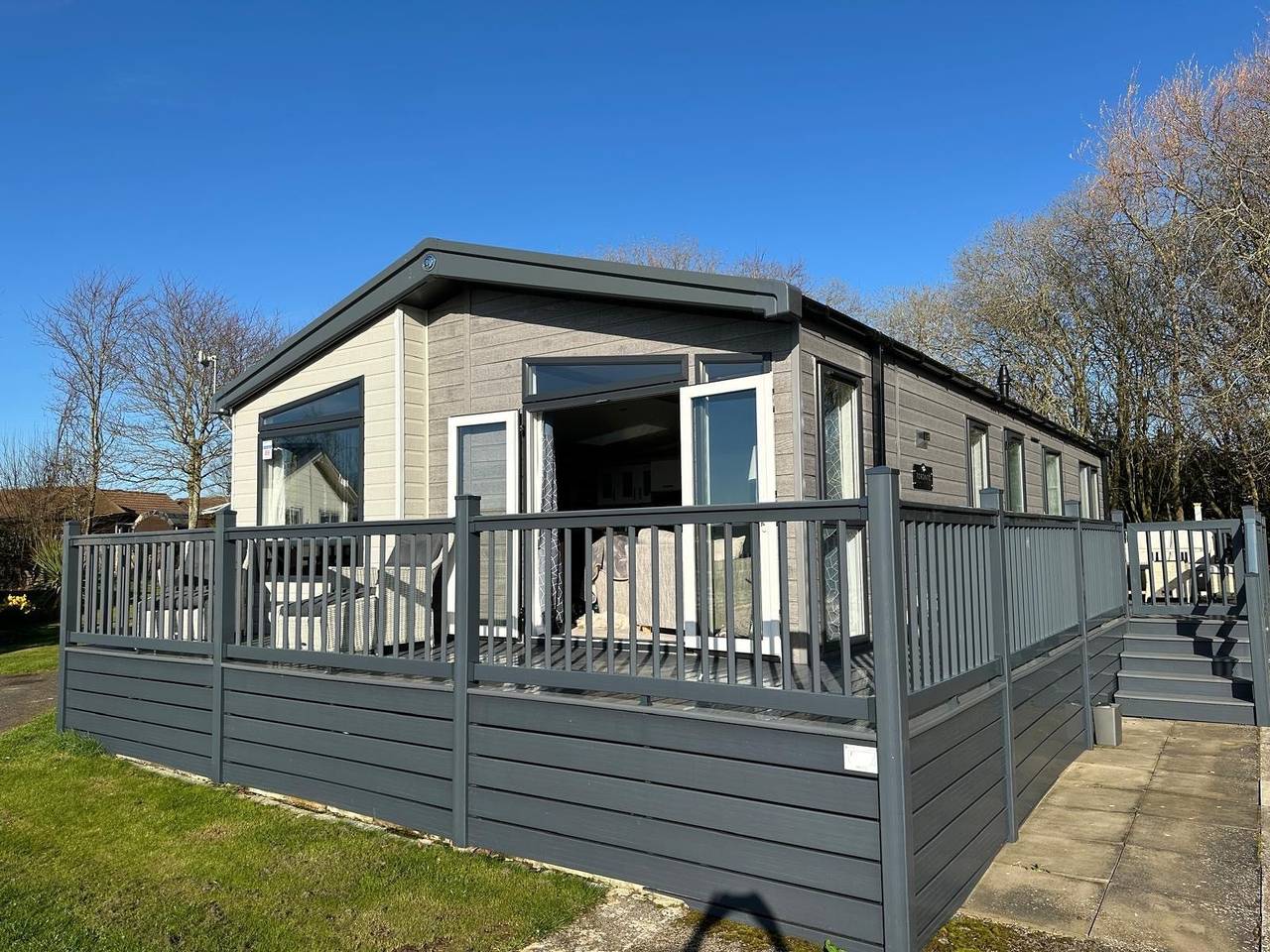Tranquil 3 Bedroom  lodge  Manor Park Hunstanton in Hunstanton, Norfolk Coast