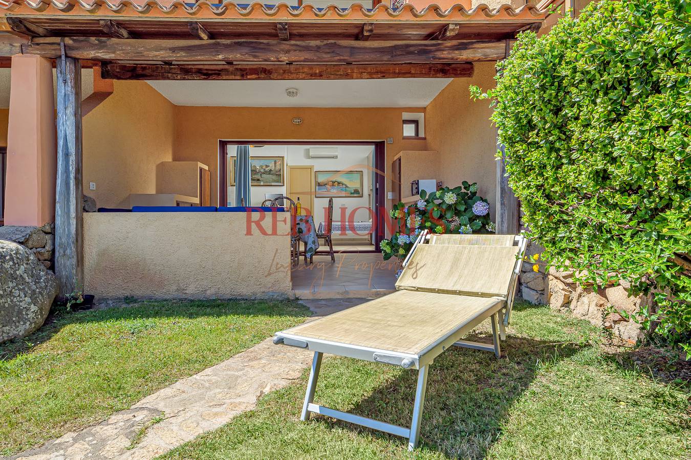 Ganze Wohnung, Marineledda appartamento " L'ortensia " in Villaggio Marineledda, Costa Smeralda