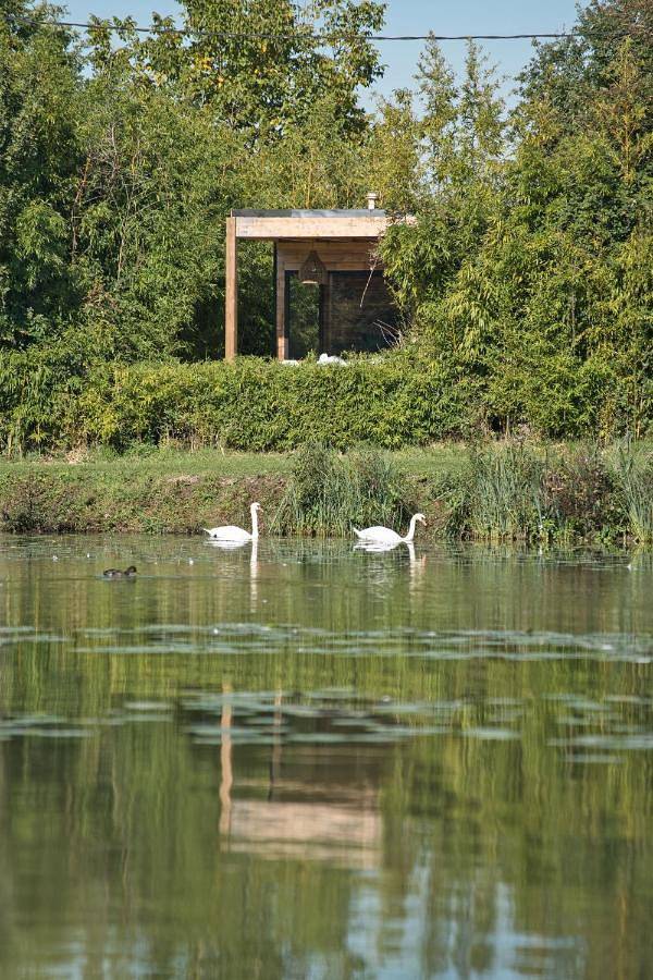 Escapade luxe avec bain nordique privatif au bord du canal in Montcresson, Région de Montargis