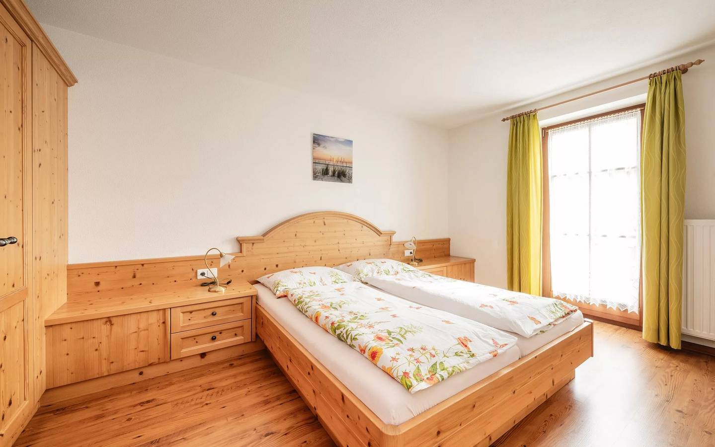Entire apartment, Apartment 'Rieplechn App Waldruhe' with Mountain View, Shared Garden and Wi-Fi in Sand in Taufers, Kronplatz