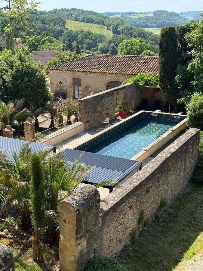 Hôtel pour 3 personnes, avec piscine et jardin ainsi que jacuzzi et sauna à Saint-Mont - 4