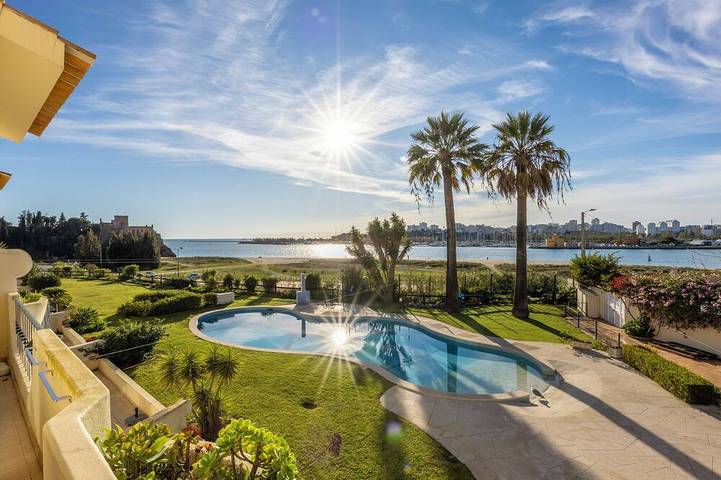 Vakantieappartement voor 4 personen, met zwembad en balkon in Ferragudo