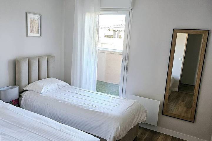 Appartement entier, Luxueux Rooftop avec terrasse à 2pas de Disney Paris in Montévrain, Seine-et-Marne