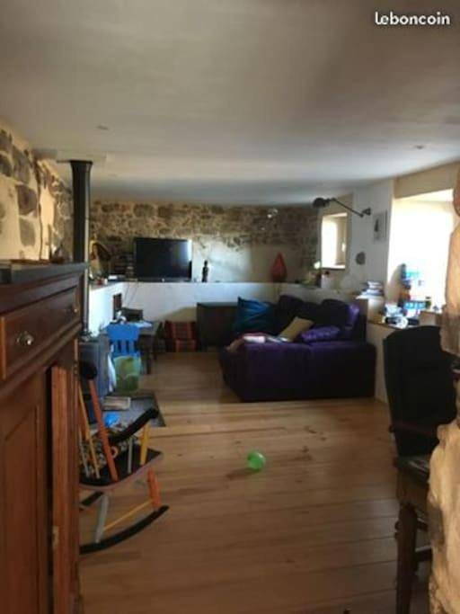 Gîte pour 10 personnes, avec vue ainsi que jardin et piscine à Jaujac - 4