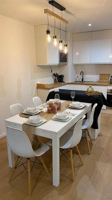 Gîte pour 6 personnes, avec balcon à Bellegarde-sur-Valserine - 4