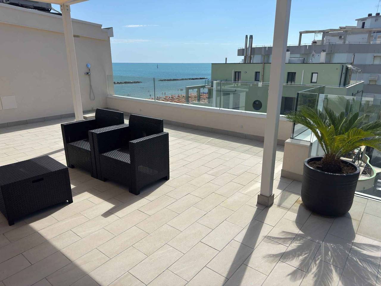 Ganze Ferienwohnung, Ferienwohnung mit Klimaanlage, Internet und Balkon mit Meerblick  in Pesaro, Valle del Metauro