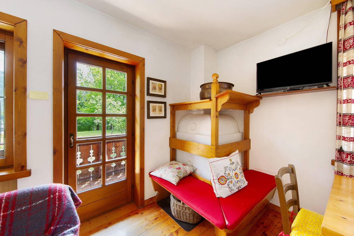 Appartement entier, Appartement 'Appartamento Serdes C1' avec vue sur montagne, jardin partagé et balcon in San Vito di Cadore, Dolomiti Superski