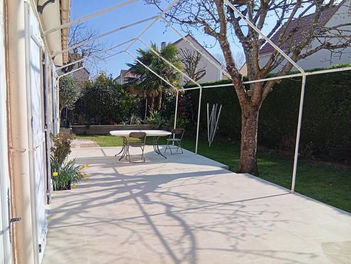 Location de vacances pour 9 personnes, avec jardin, animaux acceptés à Guyancourt - 2